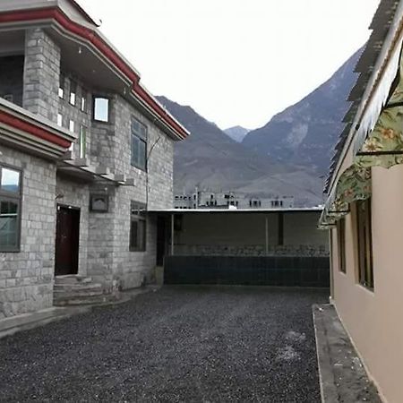 Gilgit Deosai Executive Guest House Екстер'єр фото